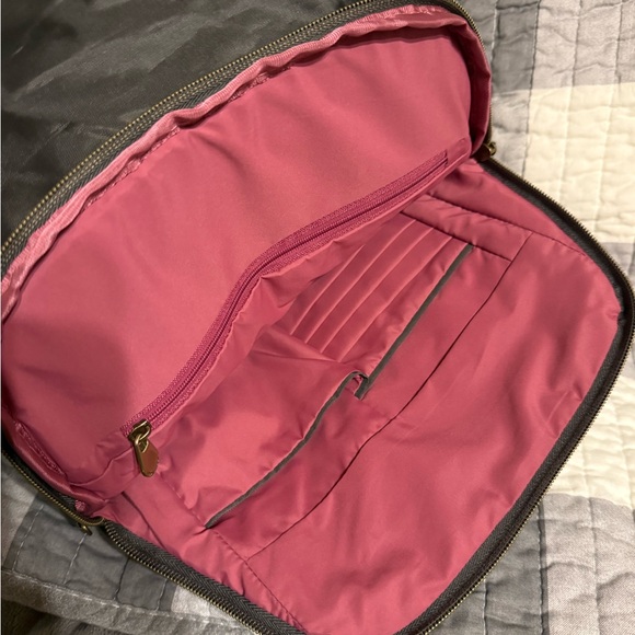 Travelon Gray slim Women's Backpack - Picture 4 of 11